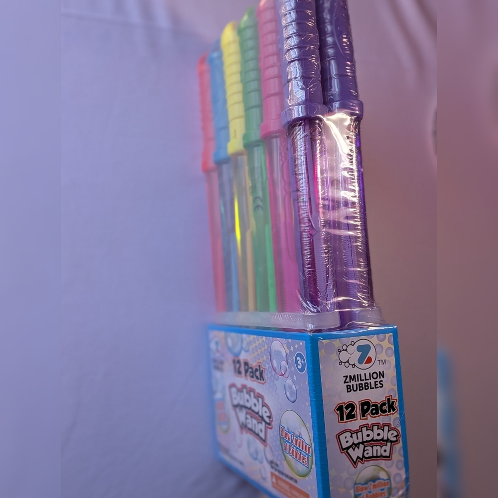 ZMillion Bubbles 11 Pack Bubble Wand Set for Summer, Outdoors and Parties - Picture 3 of 4